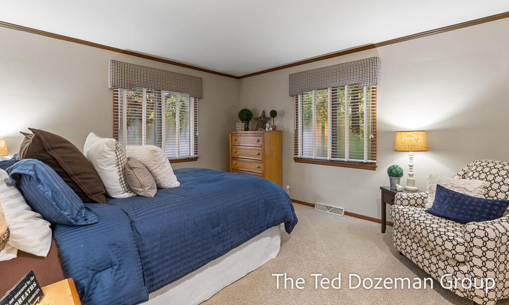 1182 Euna Vista Drive Holland MI 49423