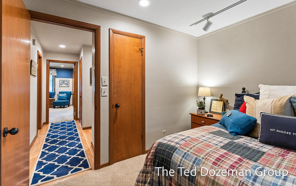 1182 Euna Vista Drive Holland MI 49423