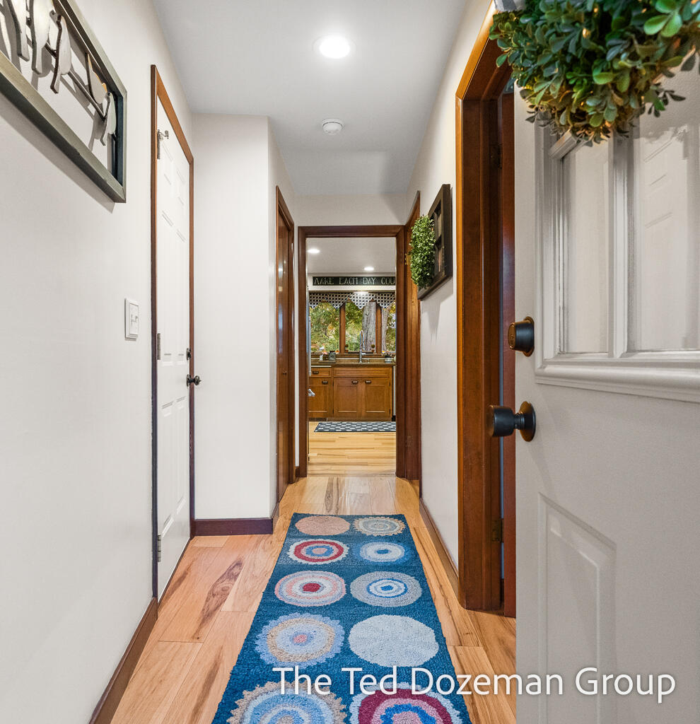 1182 Euna Vista Drive Holland MI 49423