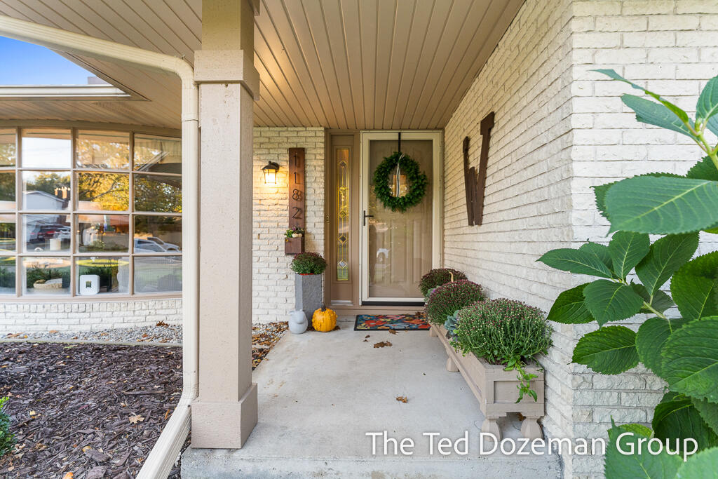 1182 Euna Vista Drive Holland MI 49423