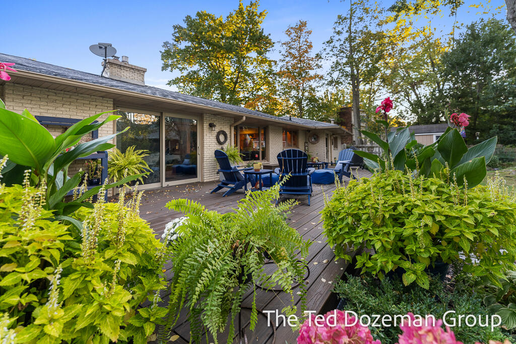 1182 Euna Vista Drive Holland MI 49423