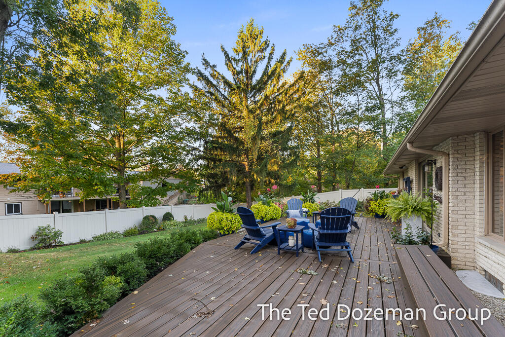 1182 Euna Vista Drive Holland MI 49423
