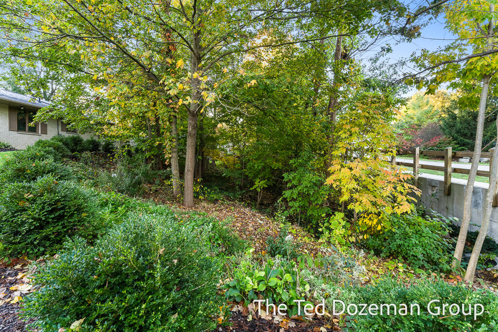 1182 Euna Vista Drive Holland MI 49423