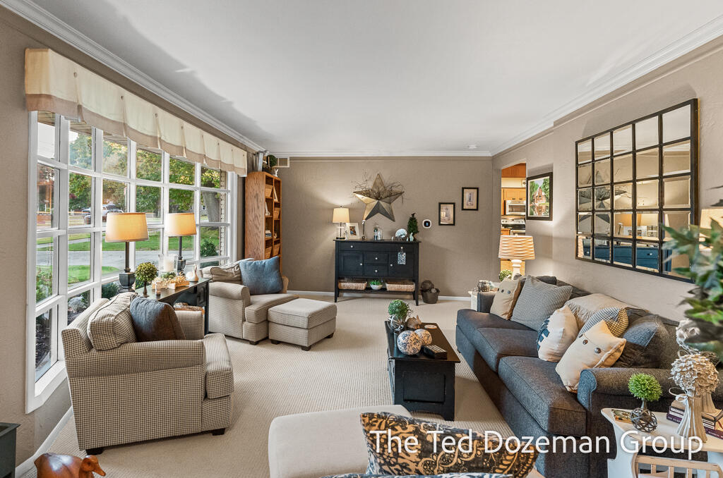 1182 Euna Vista Drive Holland MI 49423