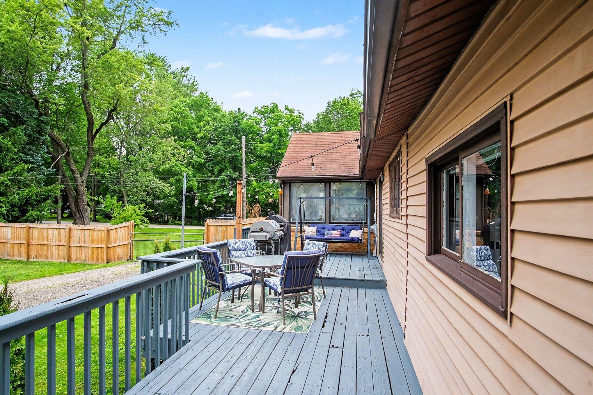 1229 Maplerow Avenue NW Grand Rapids MI 49534