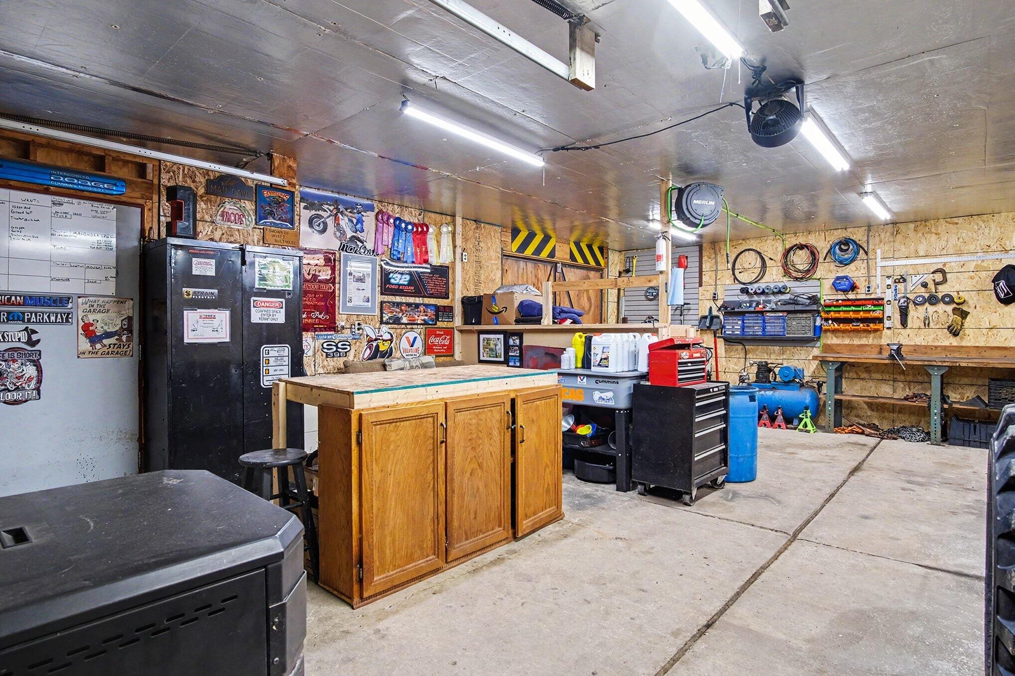 1229 Maplerow Avenue NW Grand Rapids MI 49534