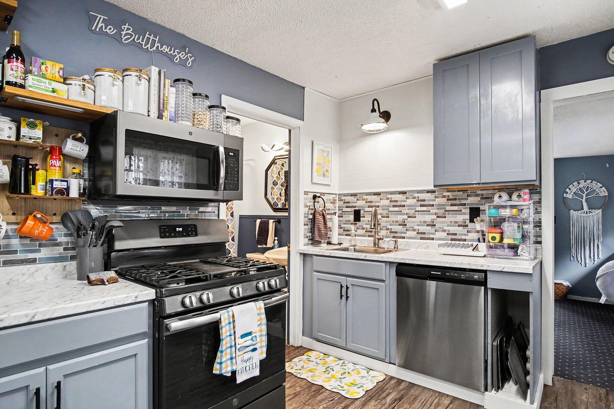 1229 Maplerow Avenue NW Grand Rapids MI 49534
