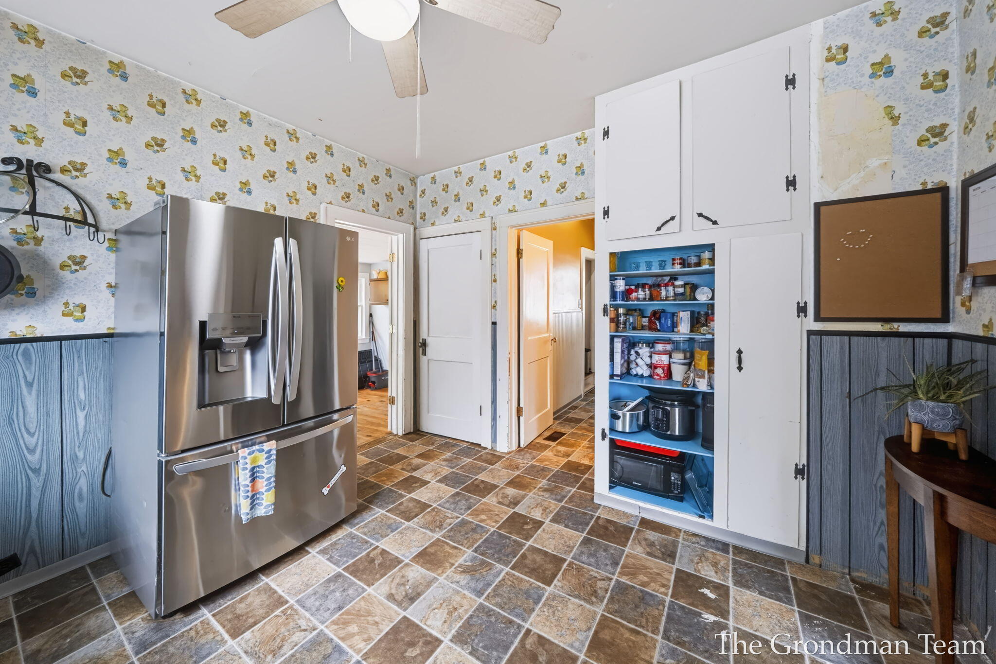 513 Spring Avenue NE Grand Rapids MI 49503