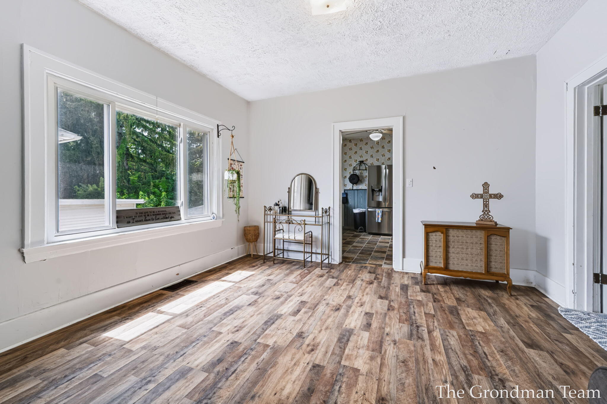 513 Spring Avenue NE Grand Rapids MI 49503