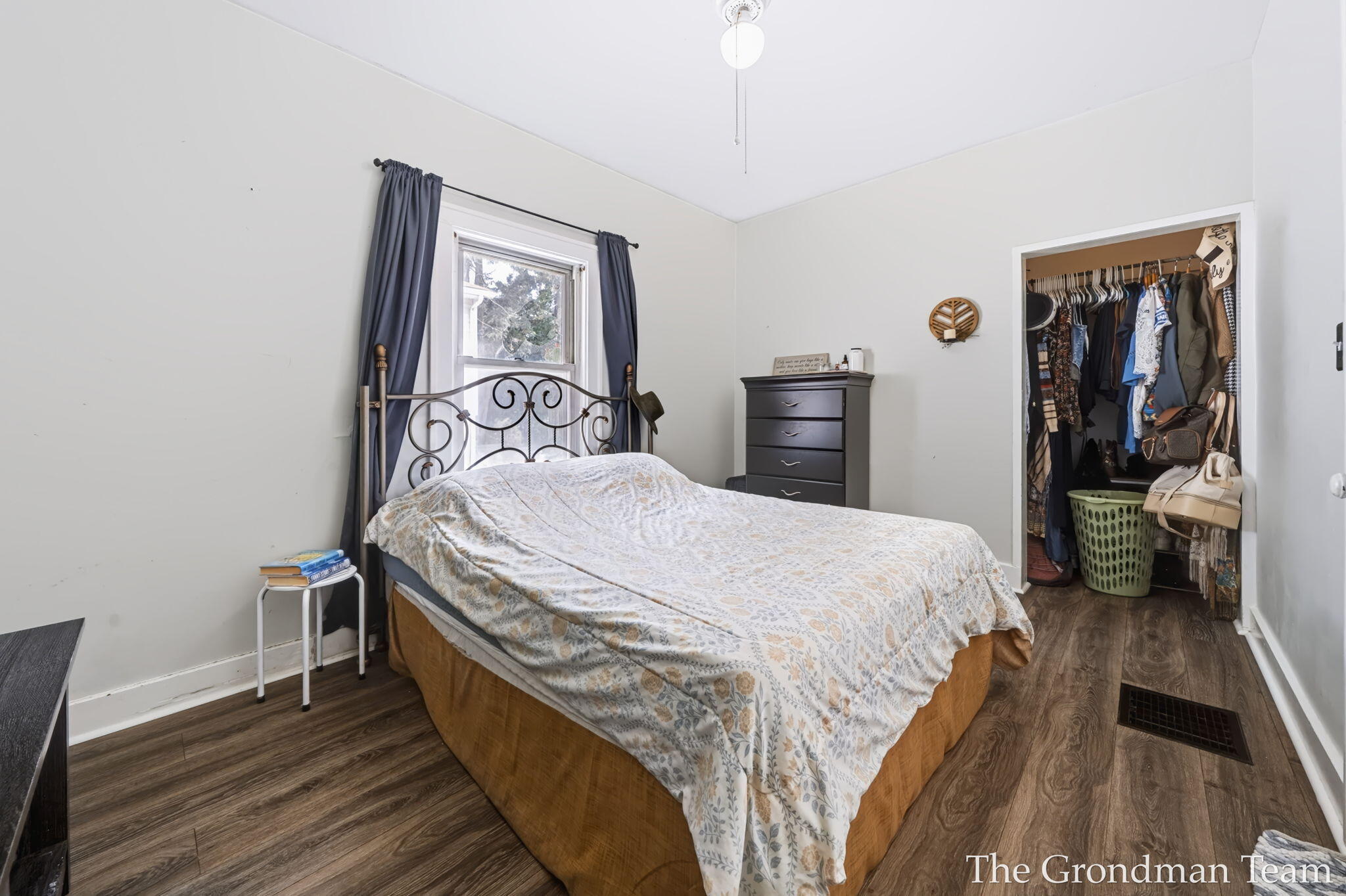 513 Spring Avenue NE Grand Rapids MI 49503