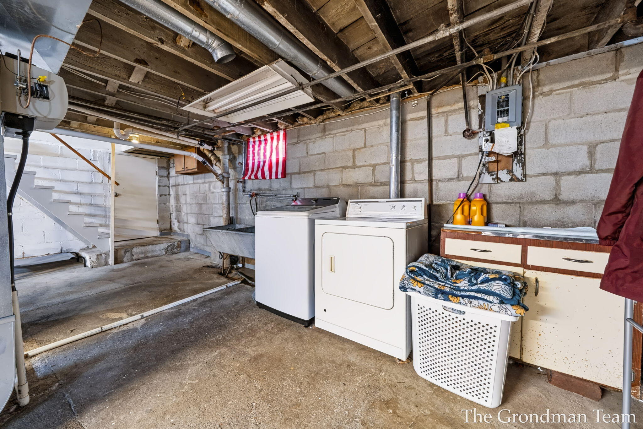 513 Spring Avenue NE Grand Rapids MI 49503