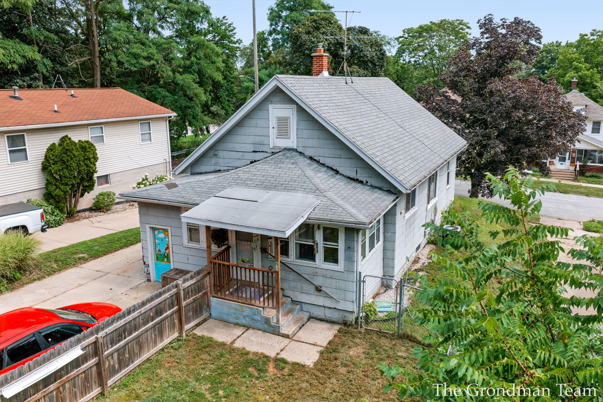 513 Spring Avenue NE Grand Rapids MI 49503