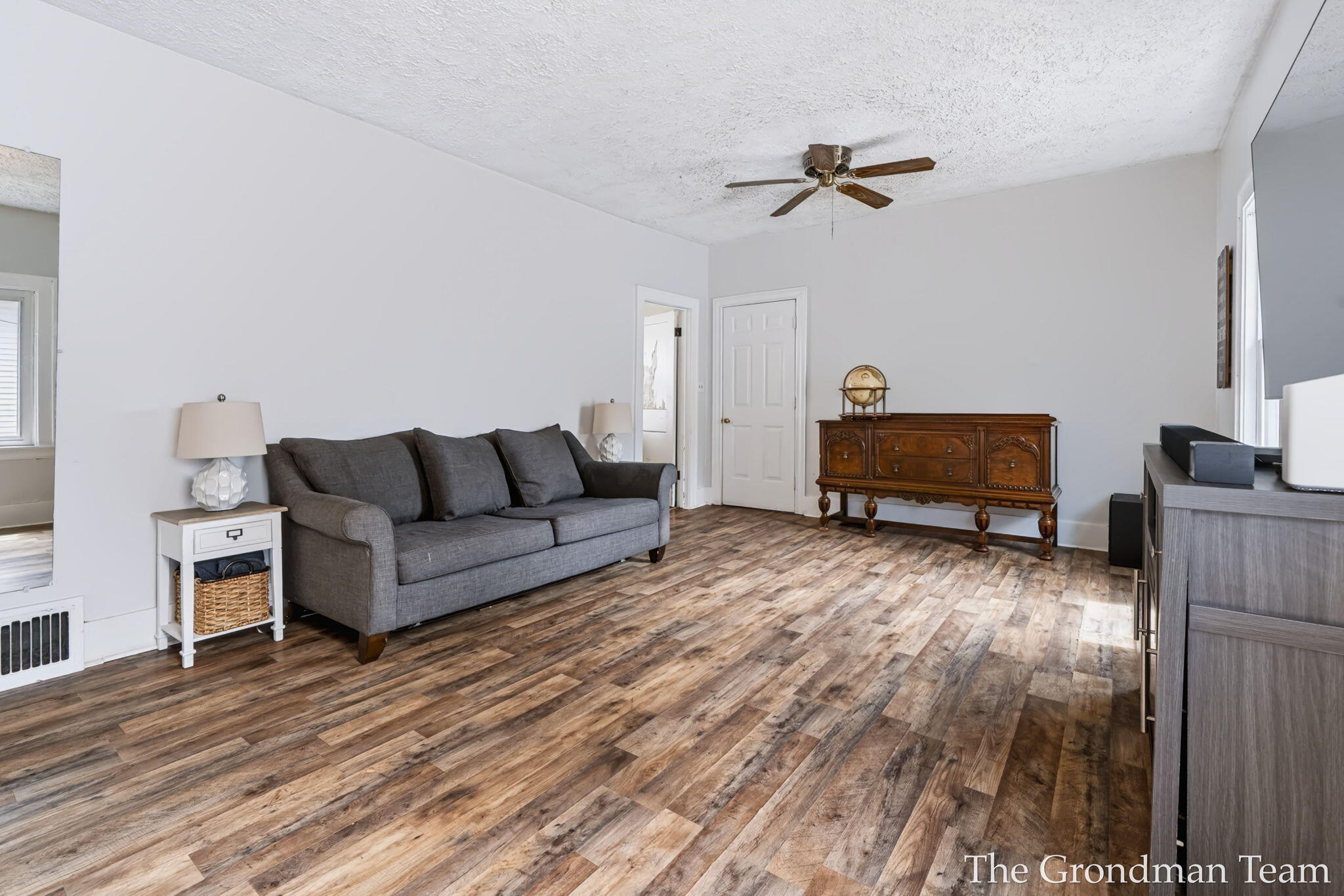 513 Spring Avenue NE Grand Rapids MI 49503