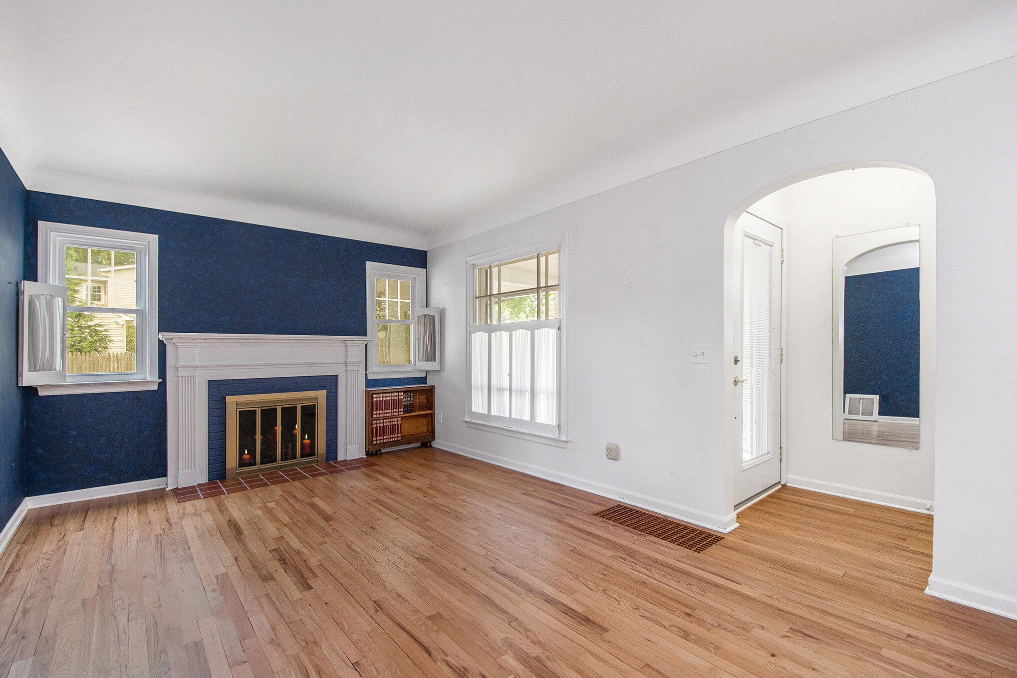 1041 Keneberry Way SE East Grand Rapids MI 49506