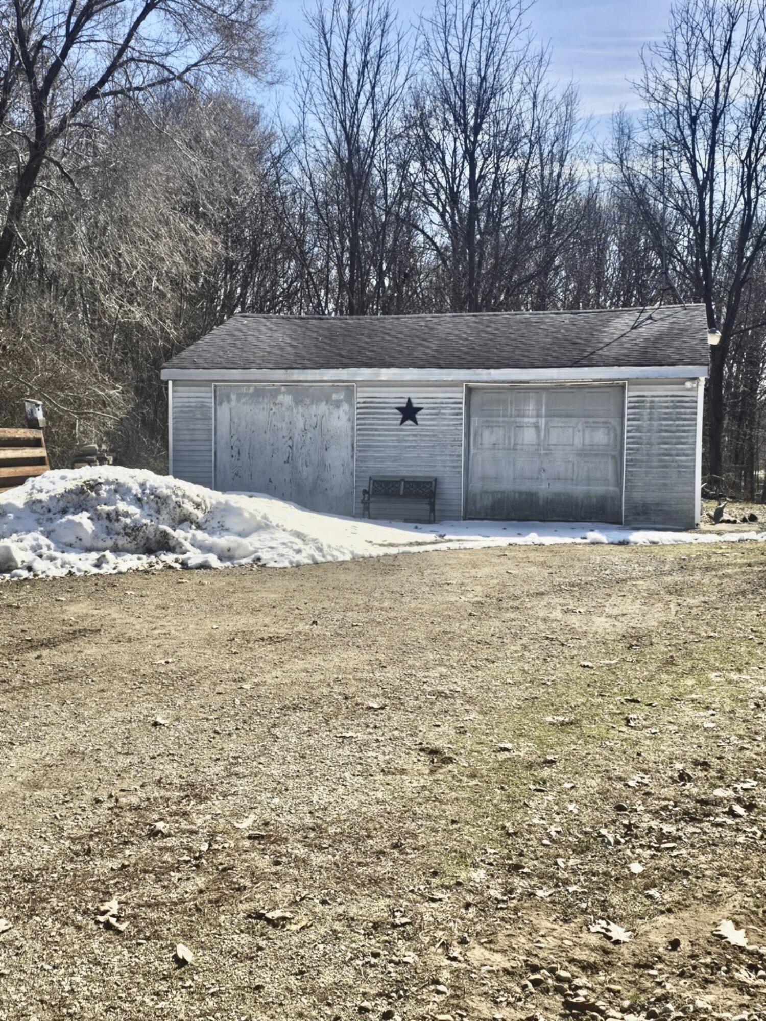 3060 Snyder Road Benton Harbor MI 49022