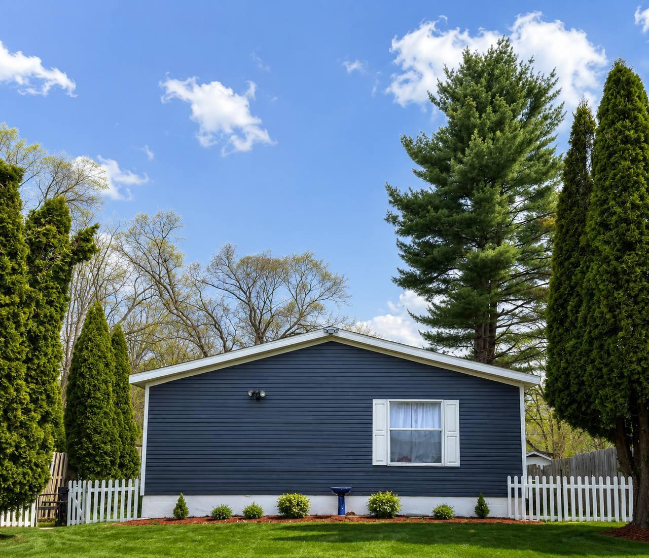 421 Fulton Street Buchanan MI 49107