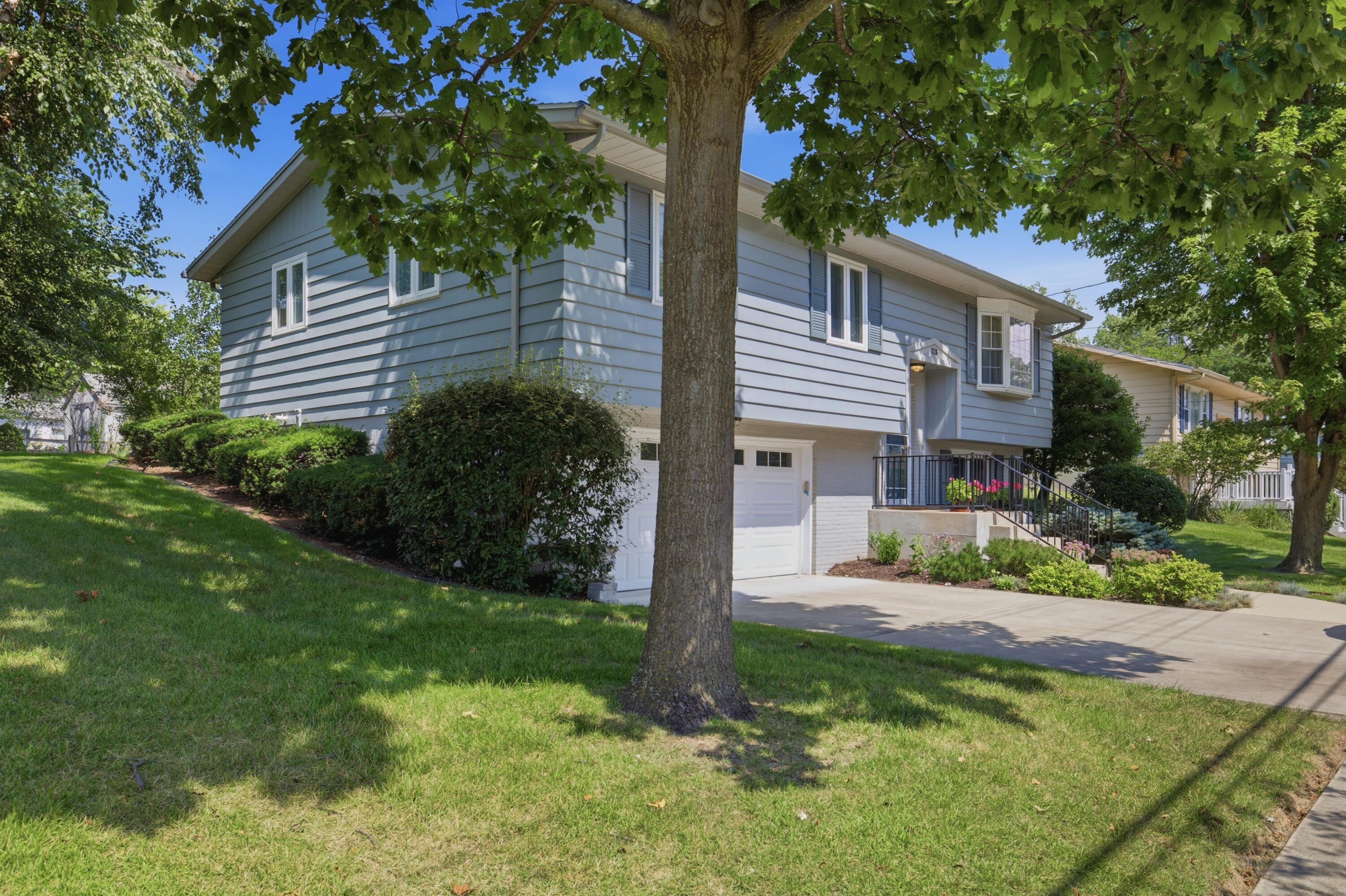1326 W Water Street New Buffalo MI 49117