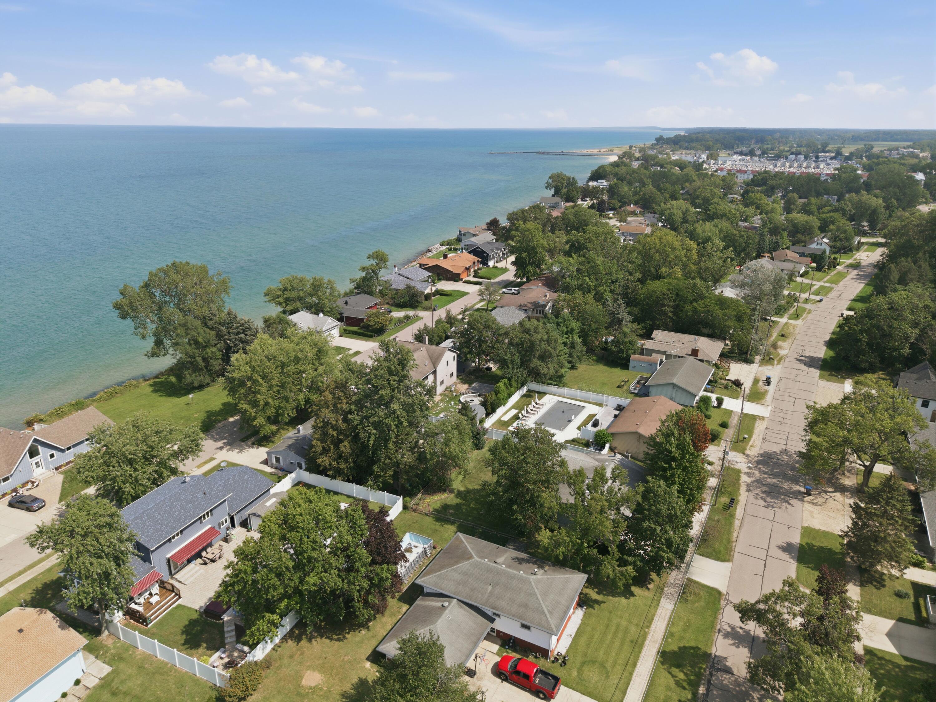 1326 W Water Street New Buffalo MI 49117