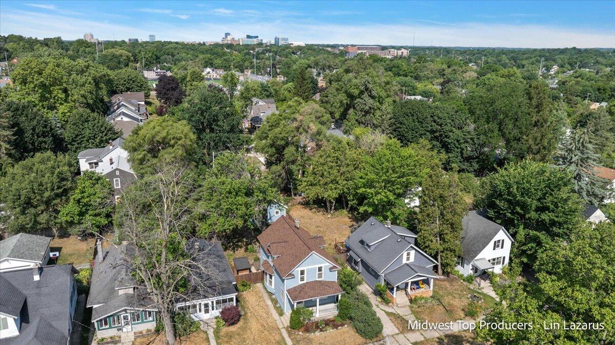 125 Mack Avenue NE Grand Rapids MI 49503