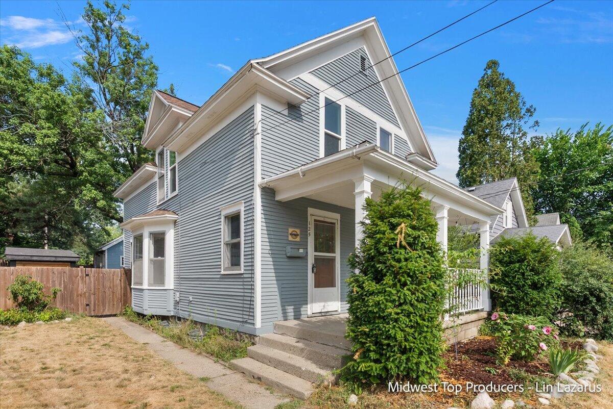 125 Mack Avenue NE Grand Rapids MI 49503