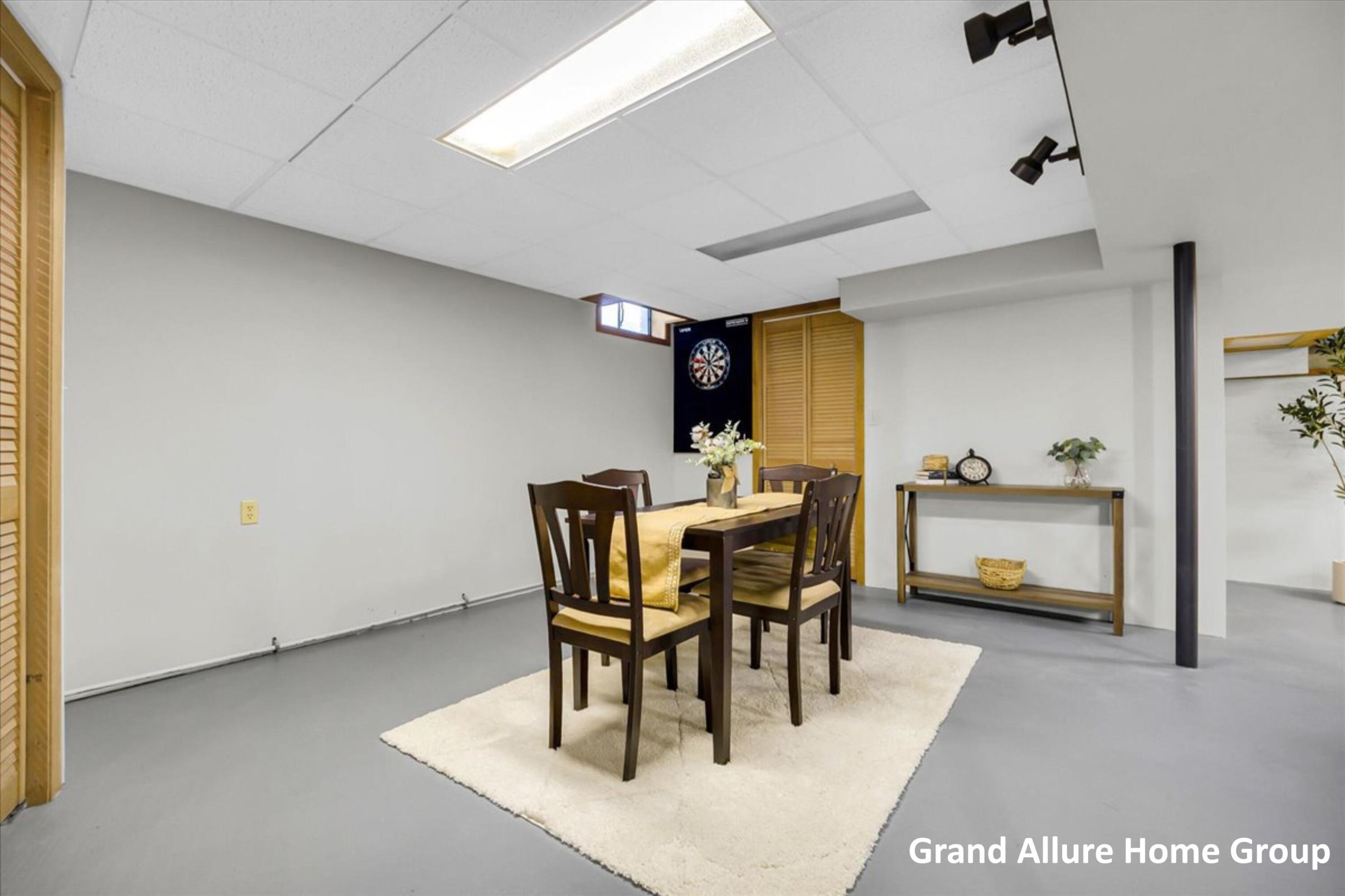 549 Sligh Boulevard NE Grand Rapids MI 49505