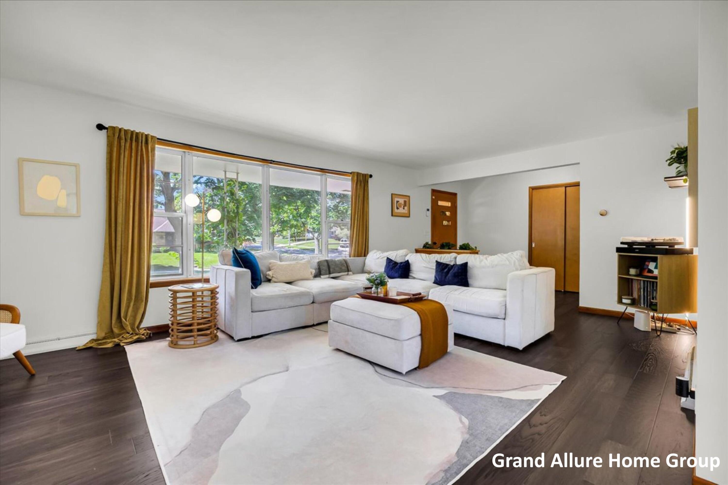 549 Sligh Boulevard NE Grand Rapids MI 49505