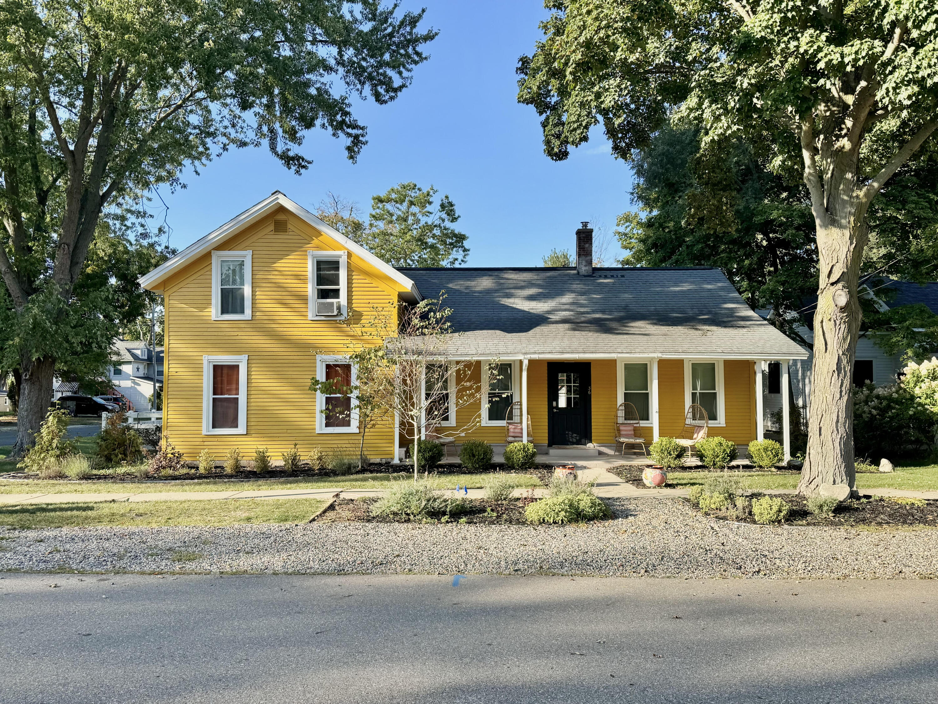 36 Chestnut Street Douglas MI 49406