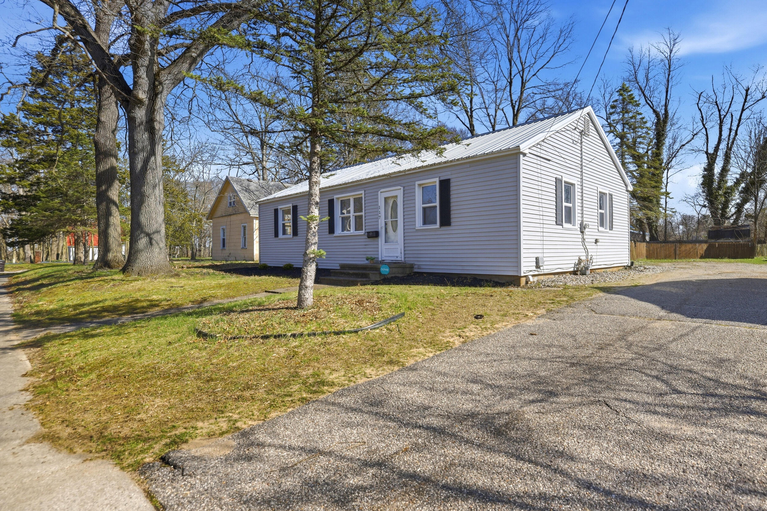 117 Robinson Street Allegan MI 49010