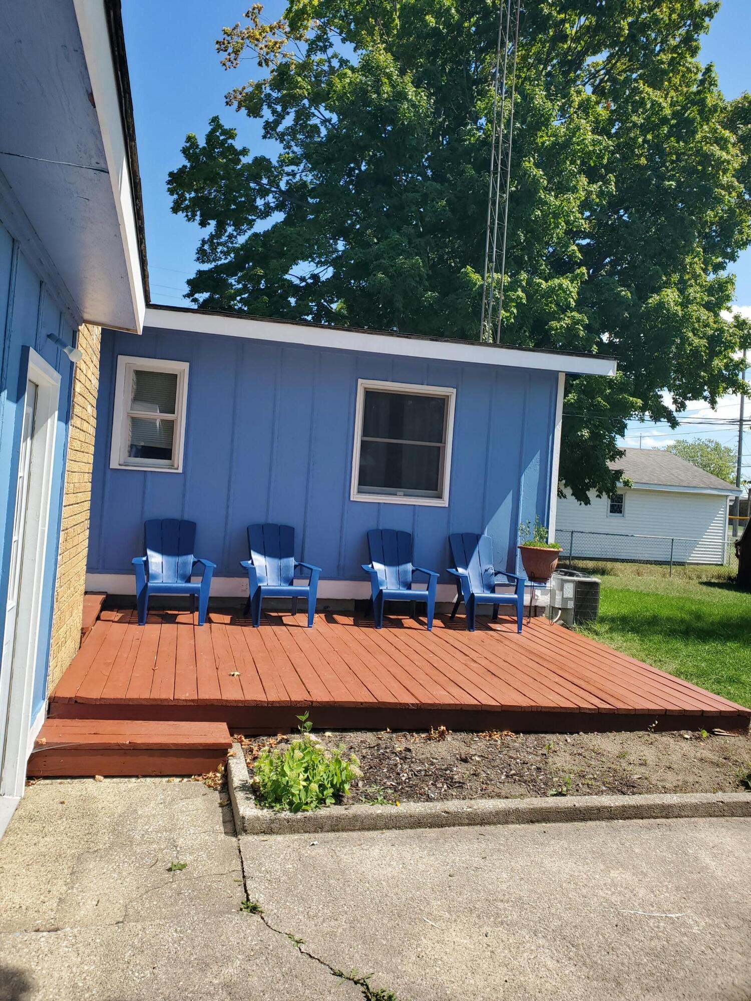 682 Waverly Drive Benton Harbor MI 49022