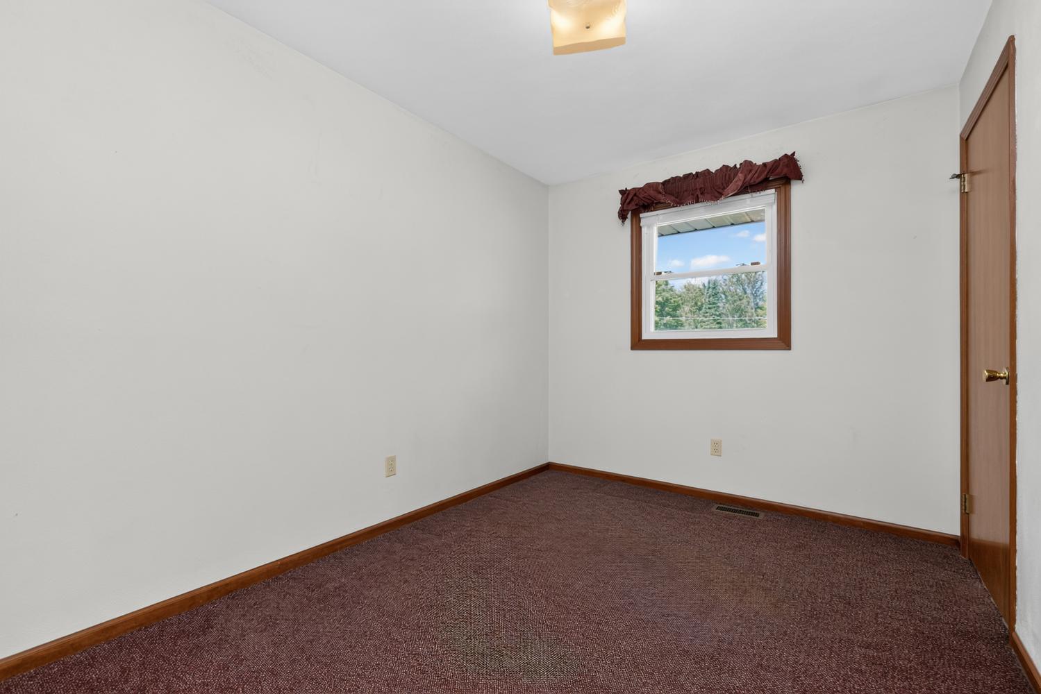 68441 N Channel Parkway Edwardsburg MI 49112