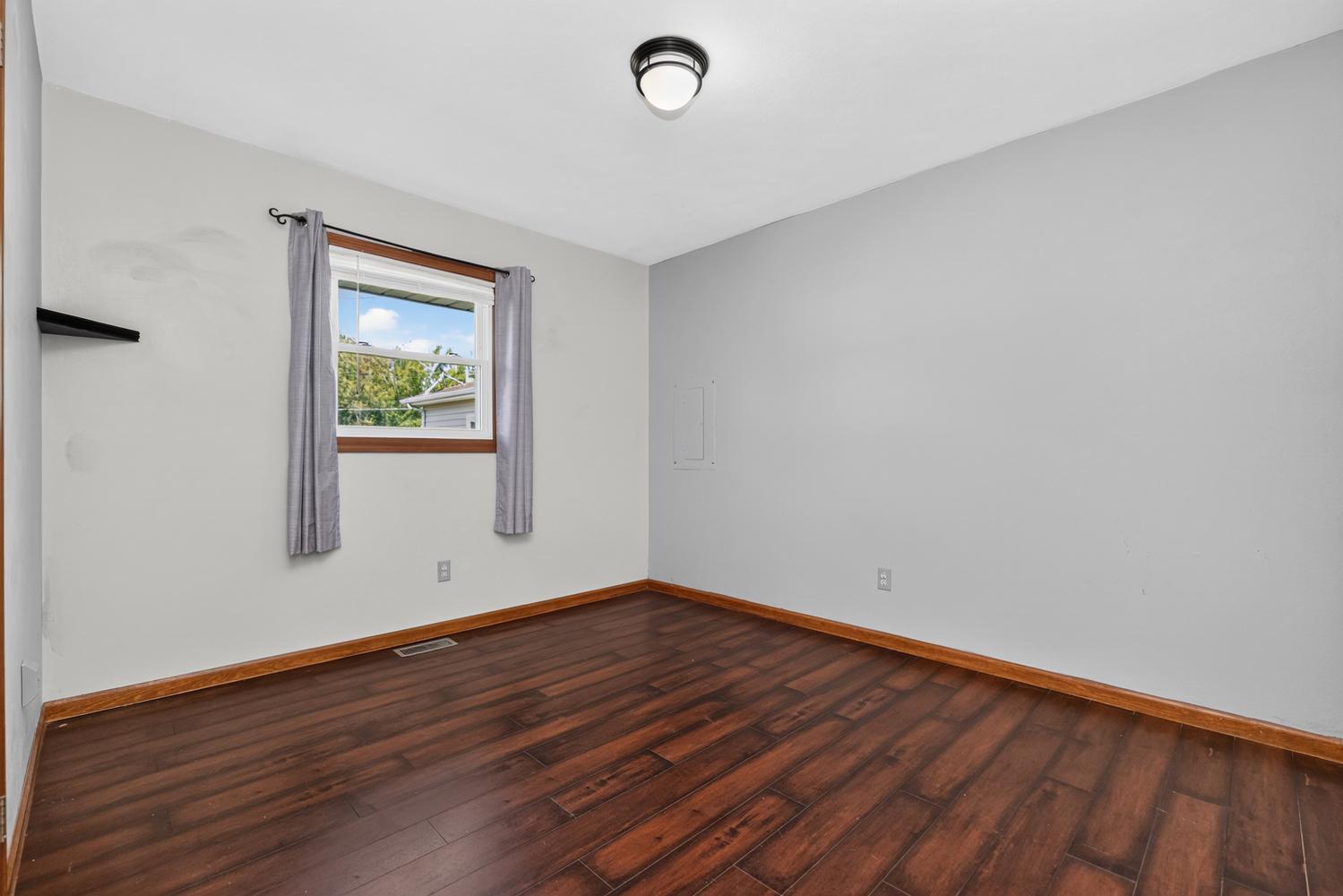68441 N Channel Parkway Edwardsburg MI 49112