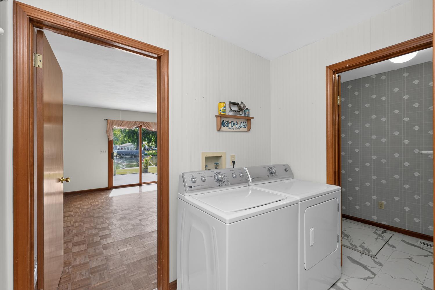 68441 N Channel Parkway Edwardsburg MI 49112