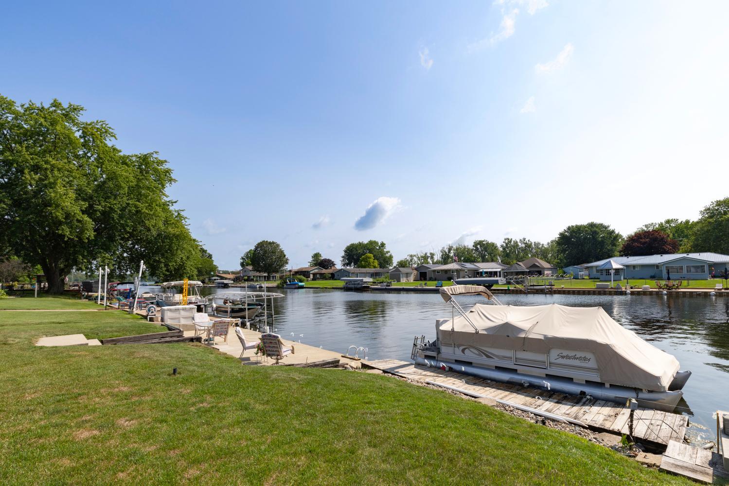 68441 N Channel Parkway Edwardsburg MI 49112