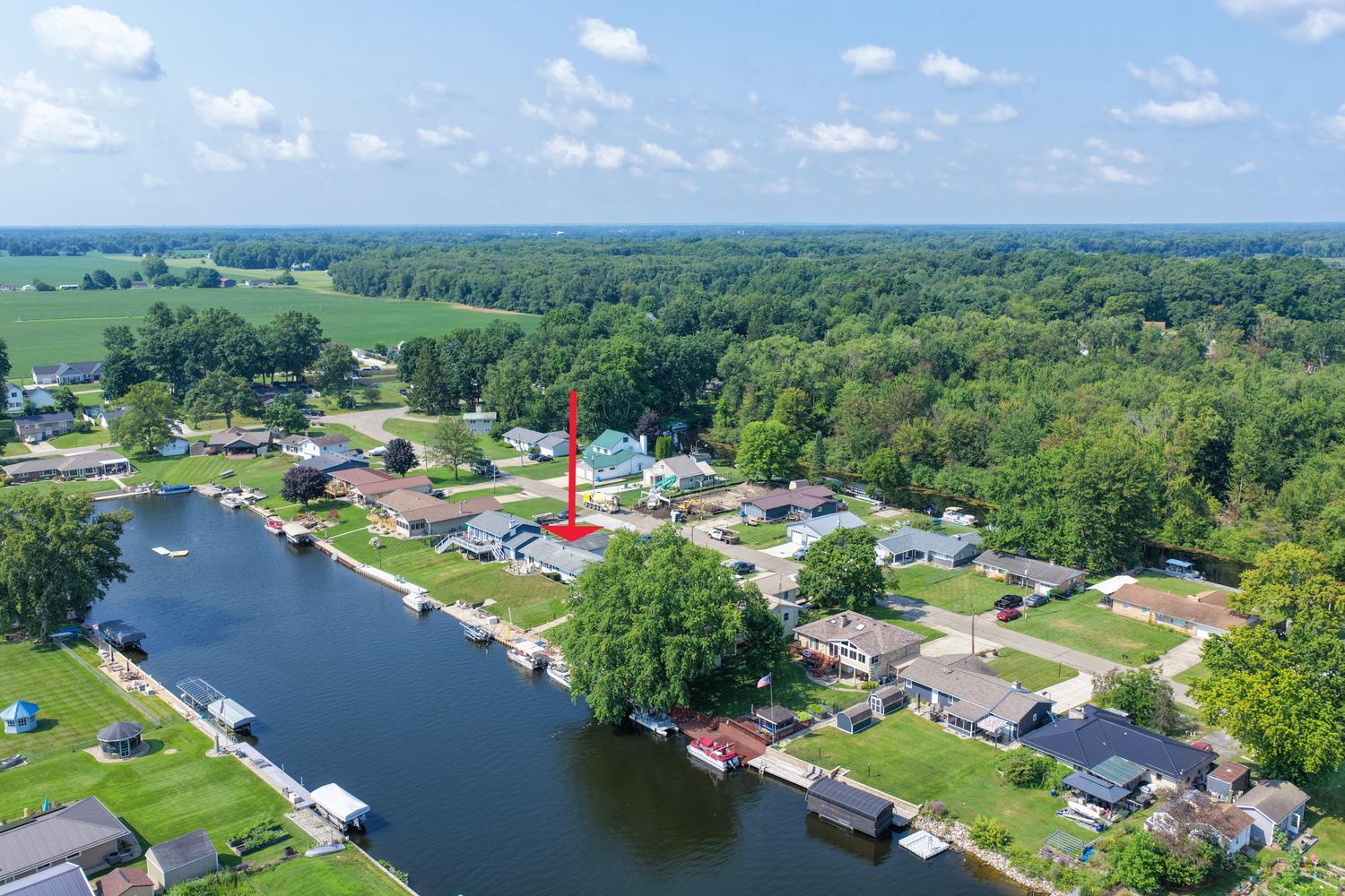 68441 N Channel Parkway Edwardsburg MI 49112