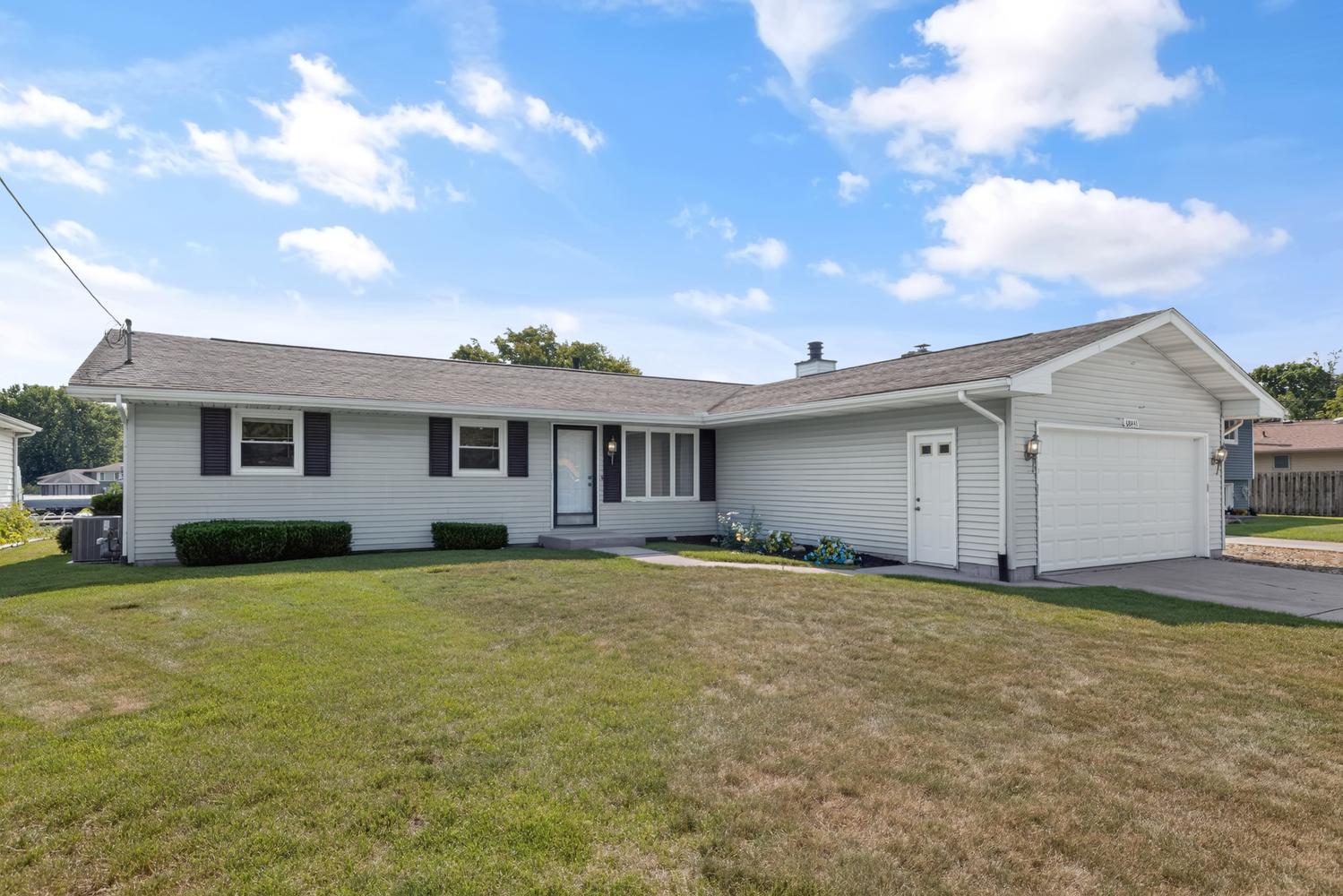 68441 N Channel Parkway Edwardsburg MI 49112