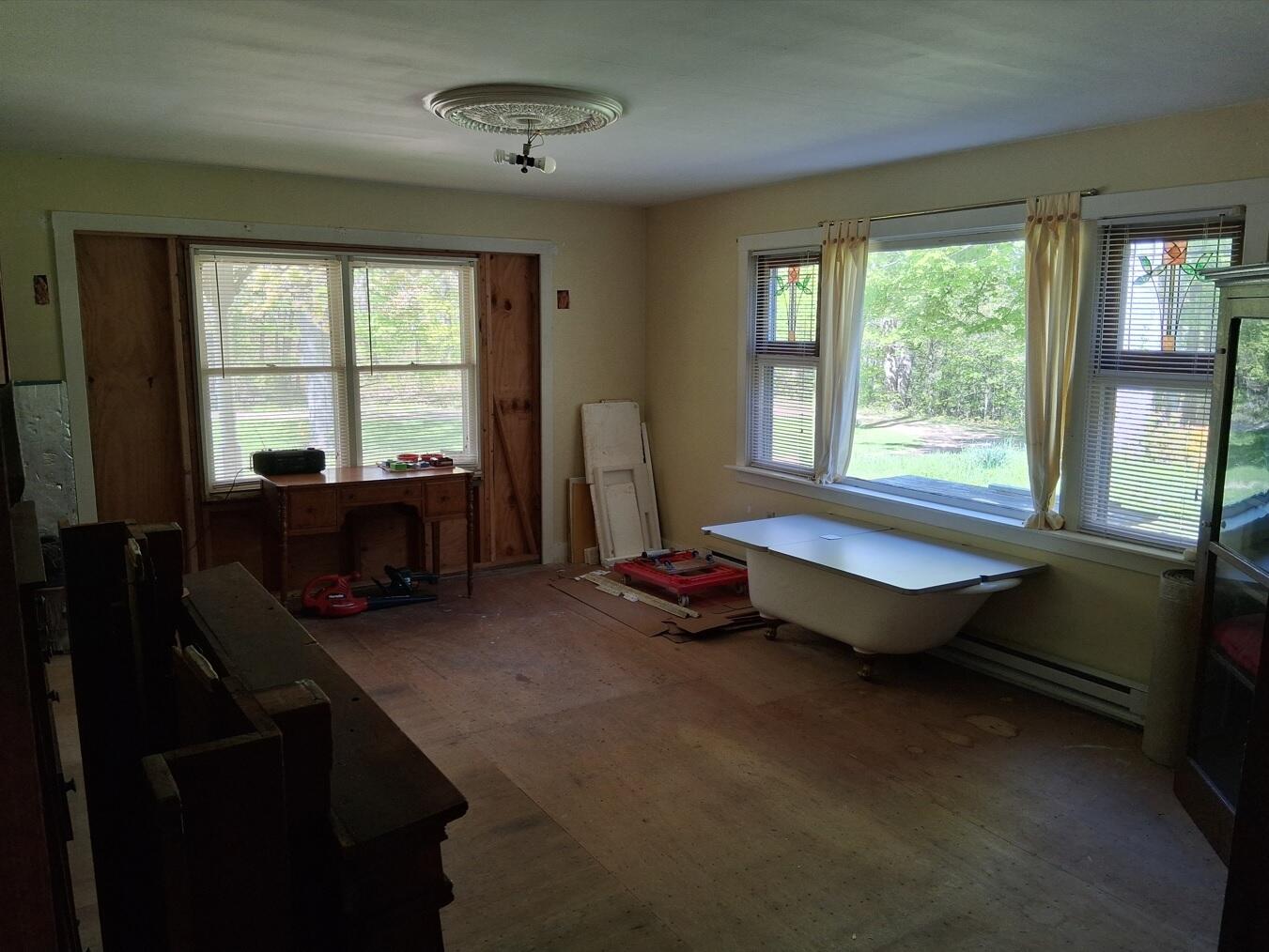 3154 W Defay Road Stevensville MI 49127