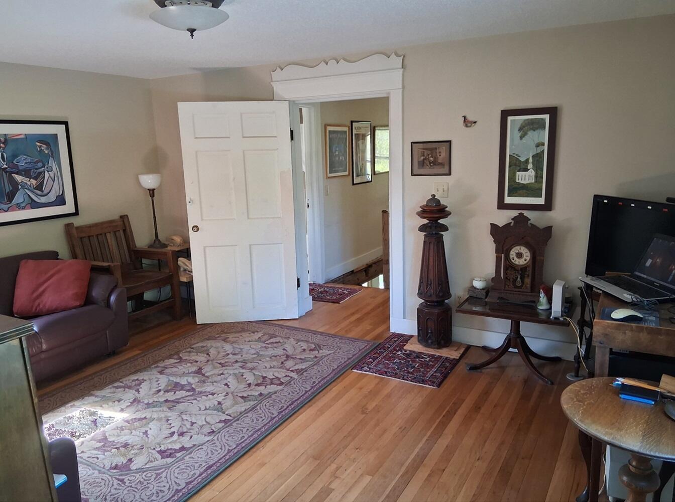 3154 W Defay Road Stevensville MI 49127