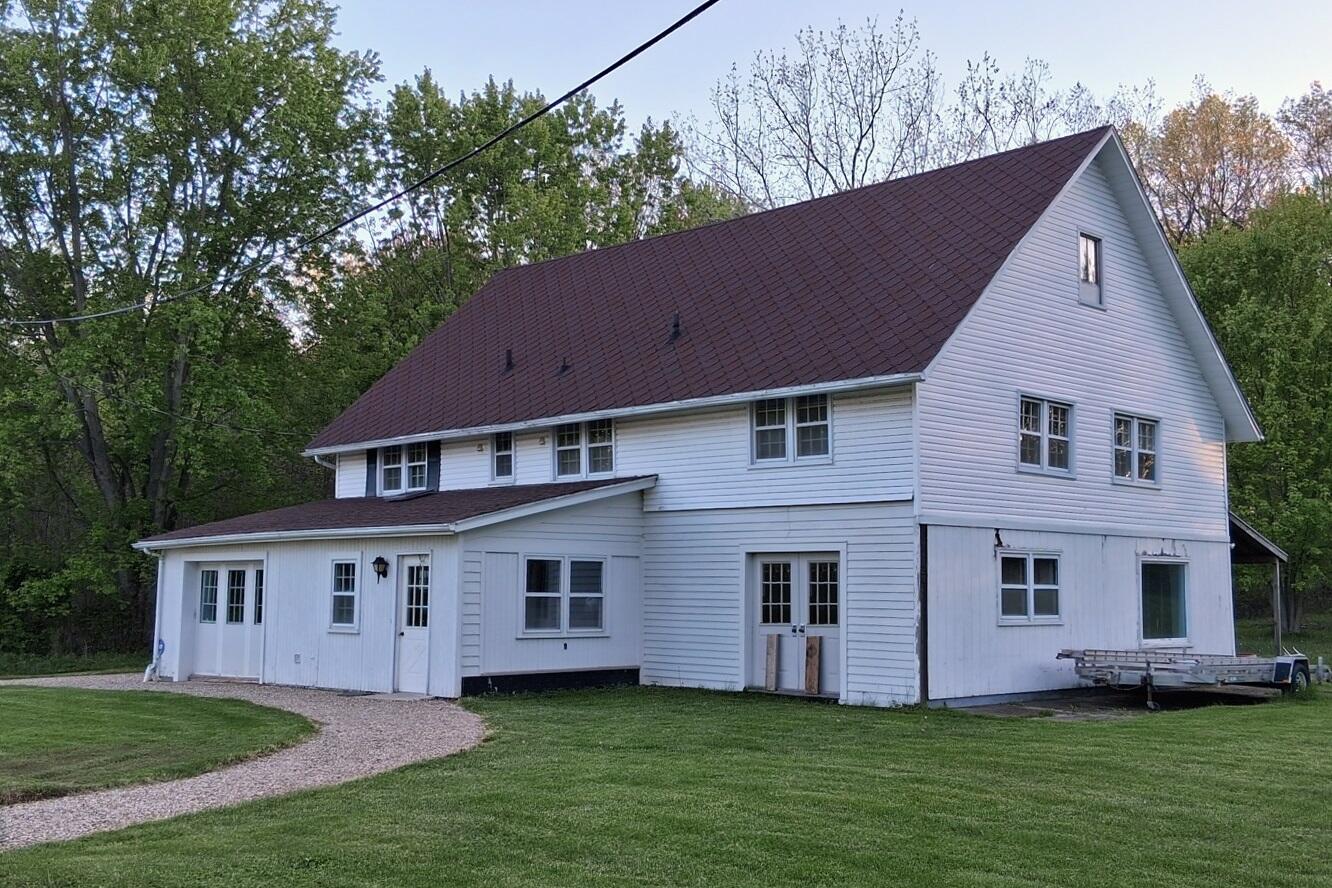 3154 W Defay Road Stevensville MI 49127