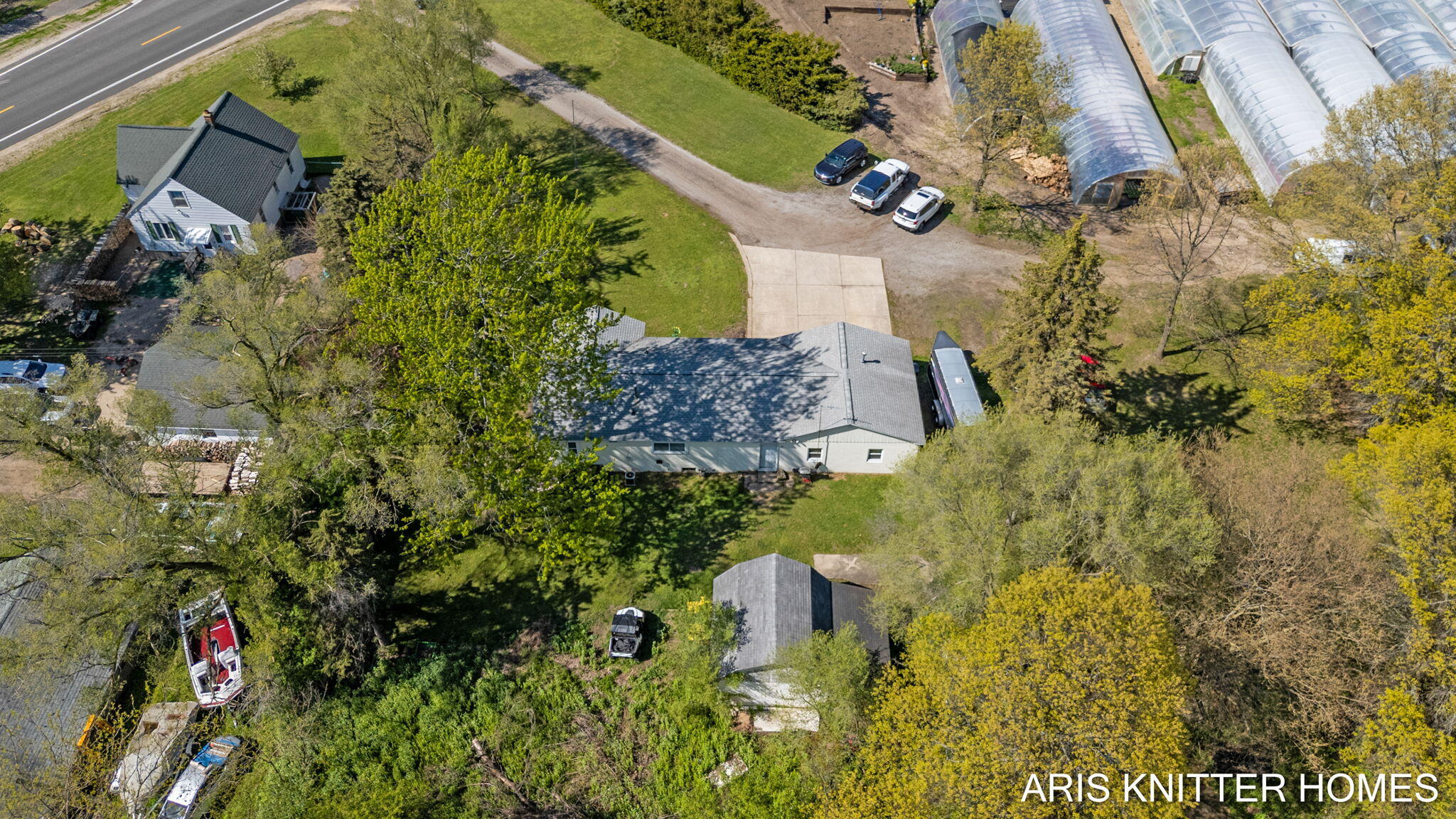 2756 Beeline Road Holland MI 49424