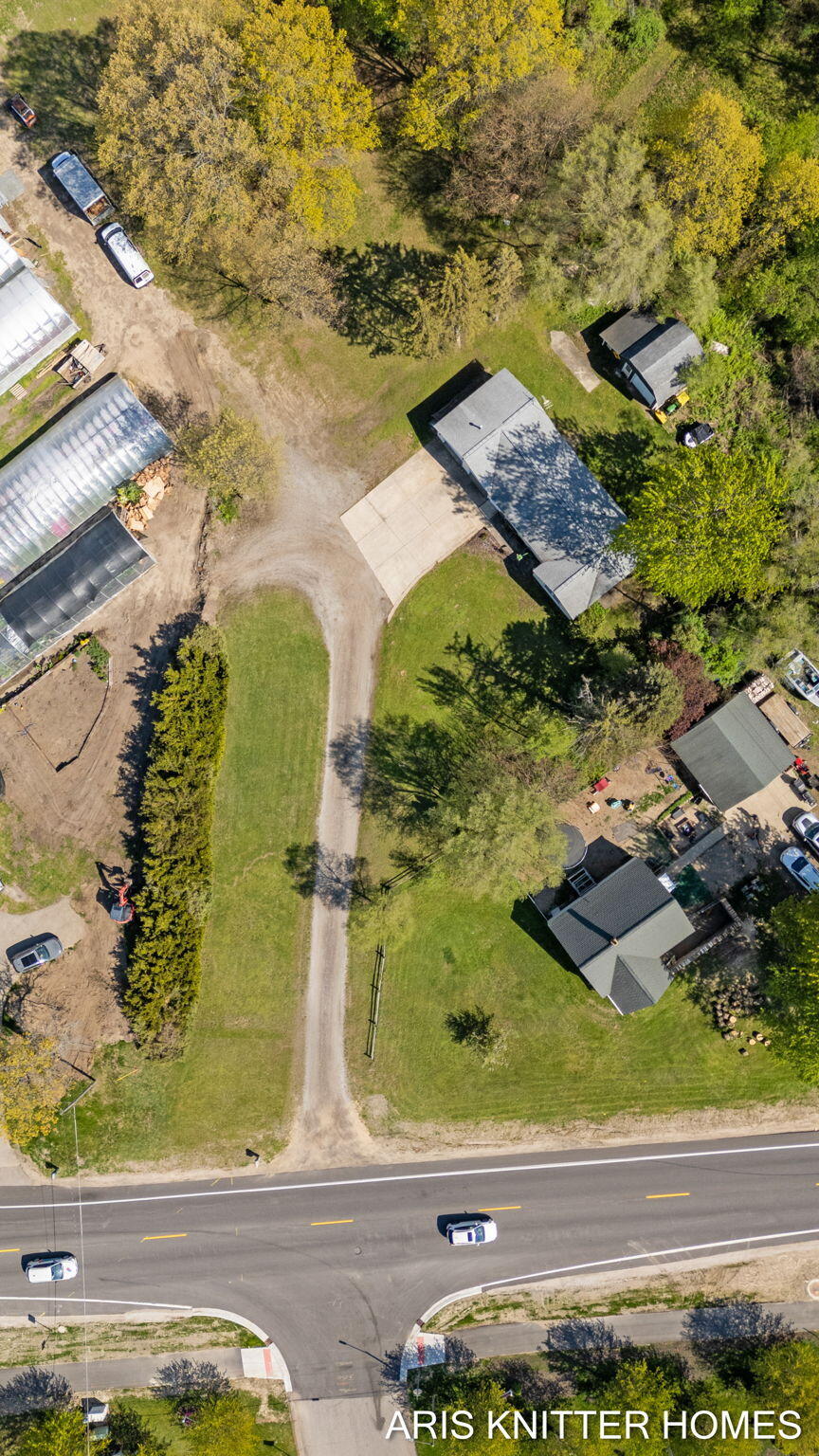 2756 Beeline Road Holland MI 49424
