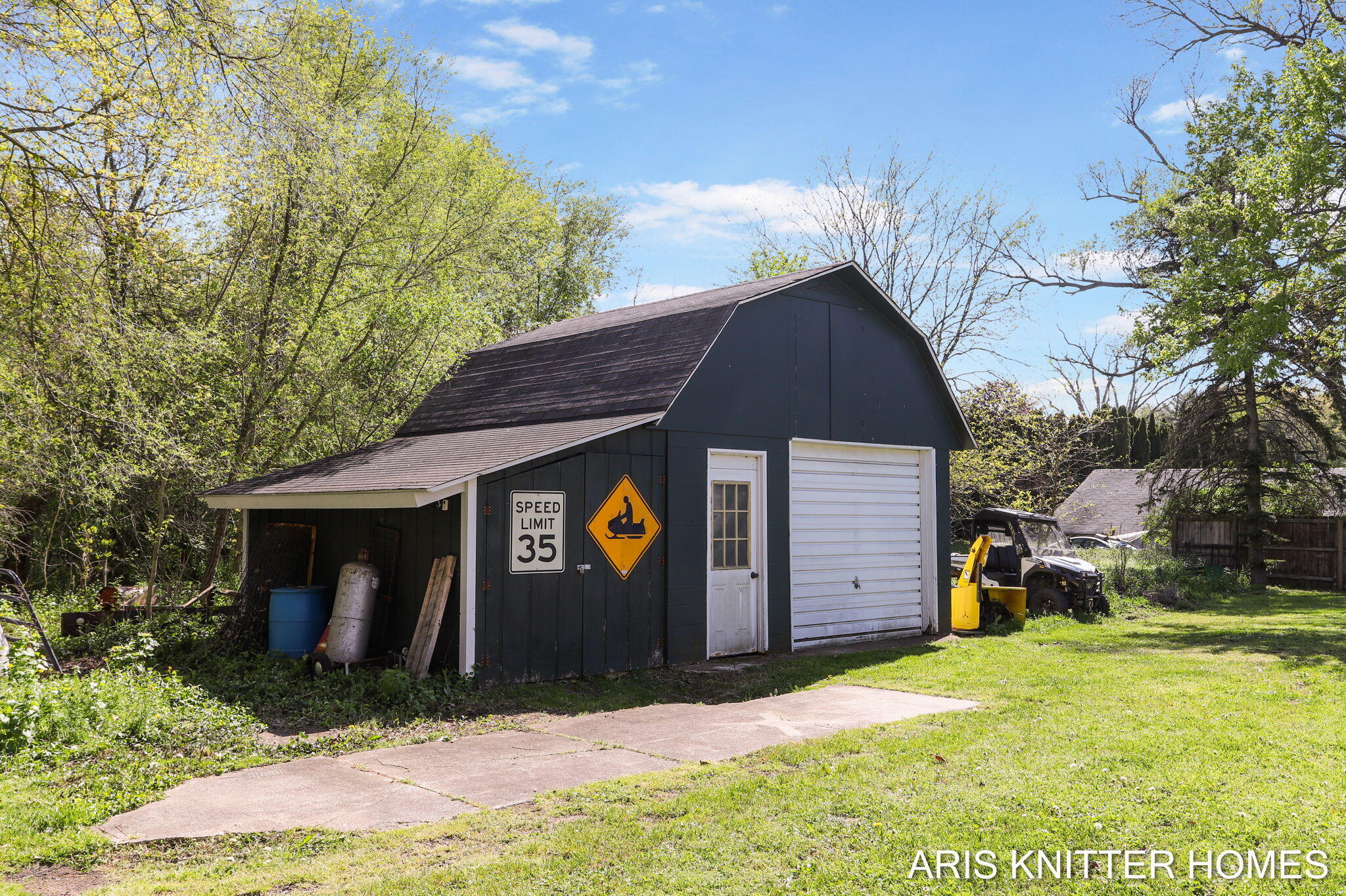 2756 Beeline Road Holland MI 49424