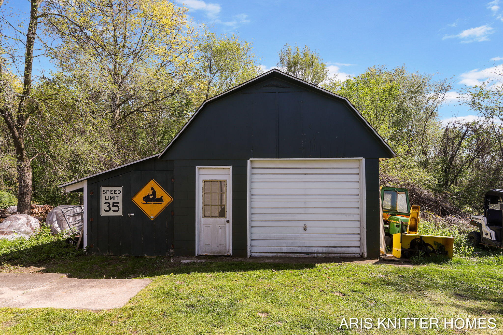 2756 Beeline Road Holland MI 49424