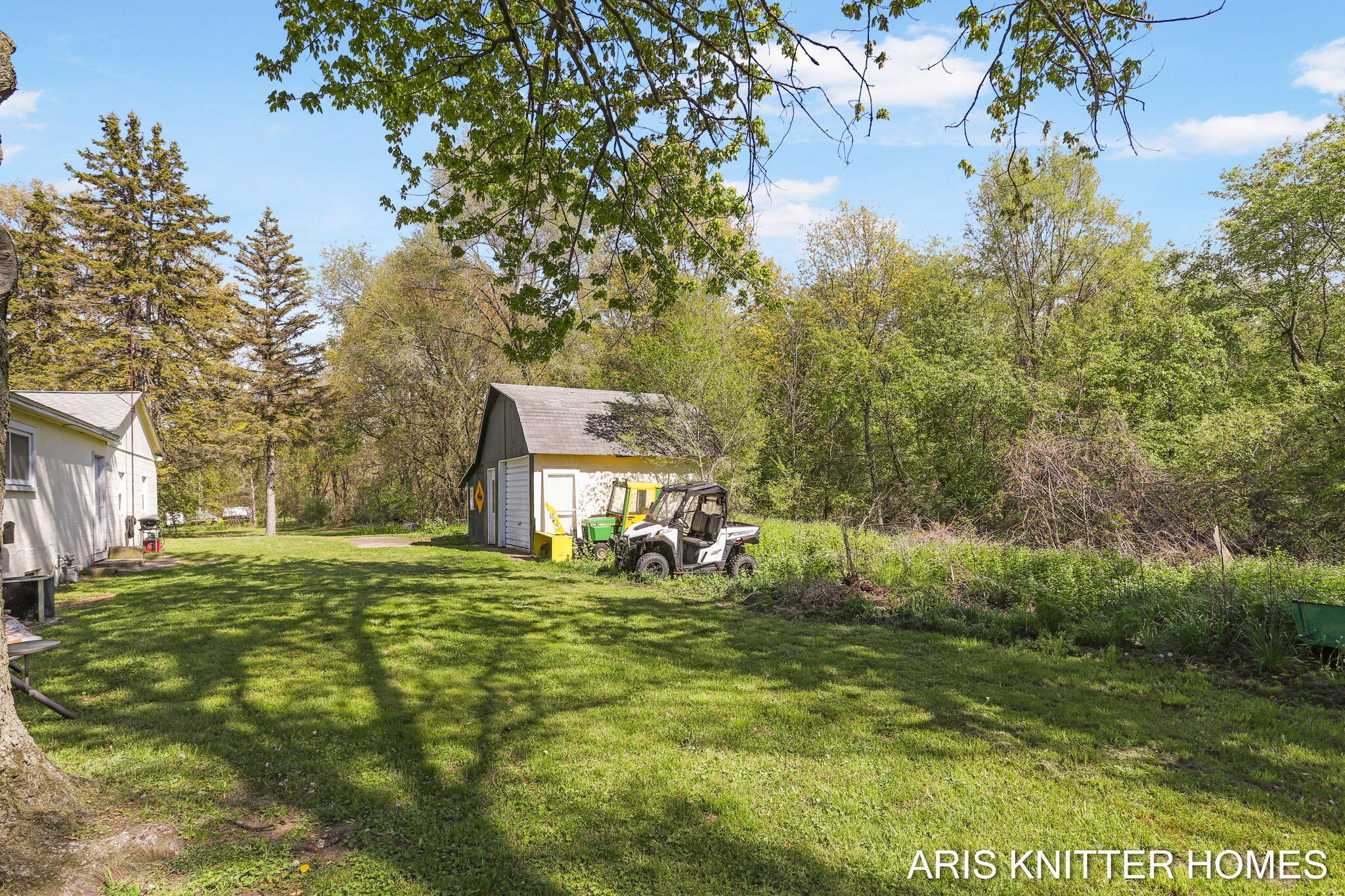 2756 Beeline Road Holland MI 49424
