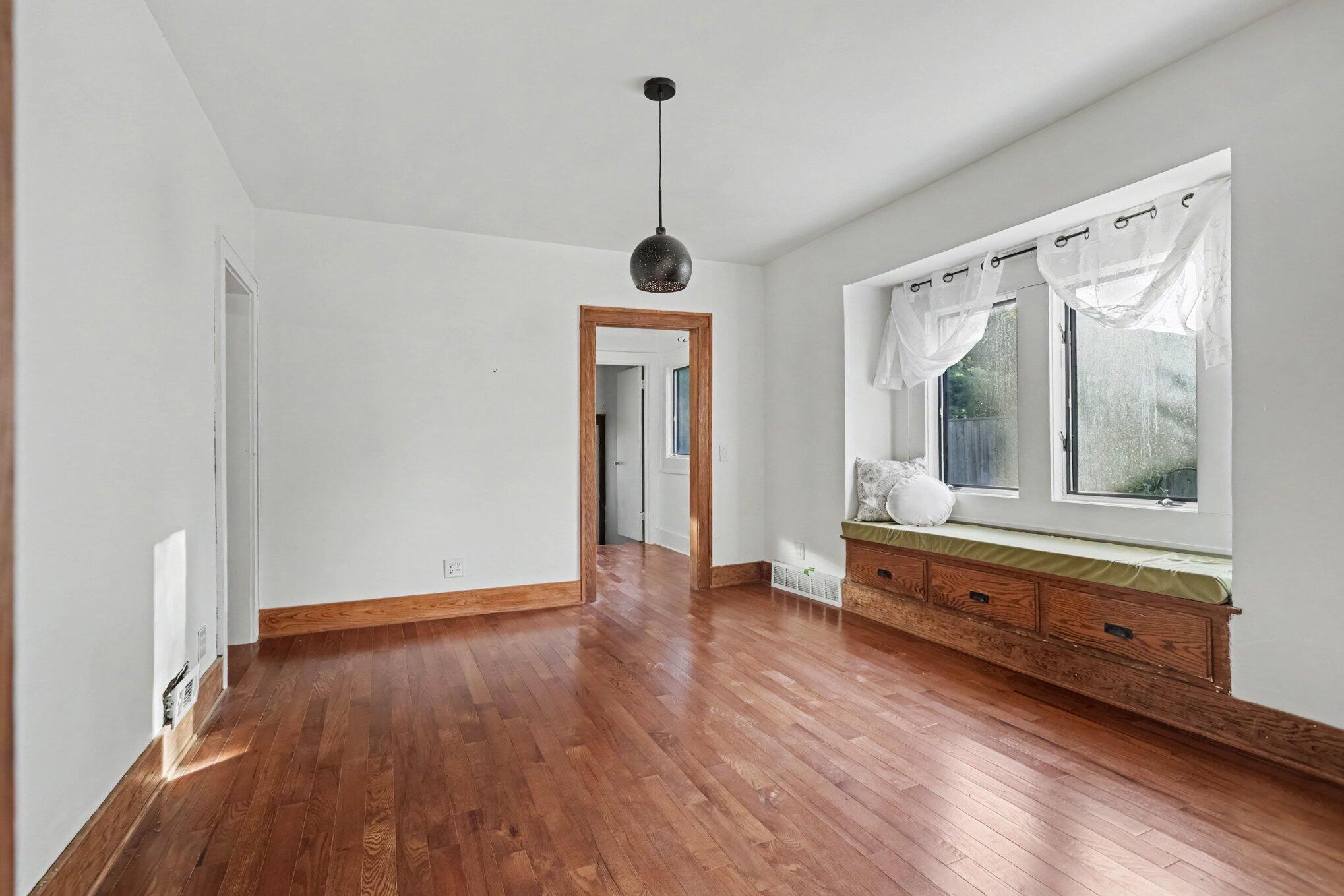 1581 Spruce Drive Kalamazoo MI 49008