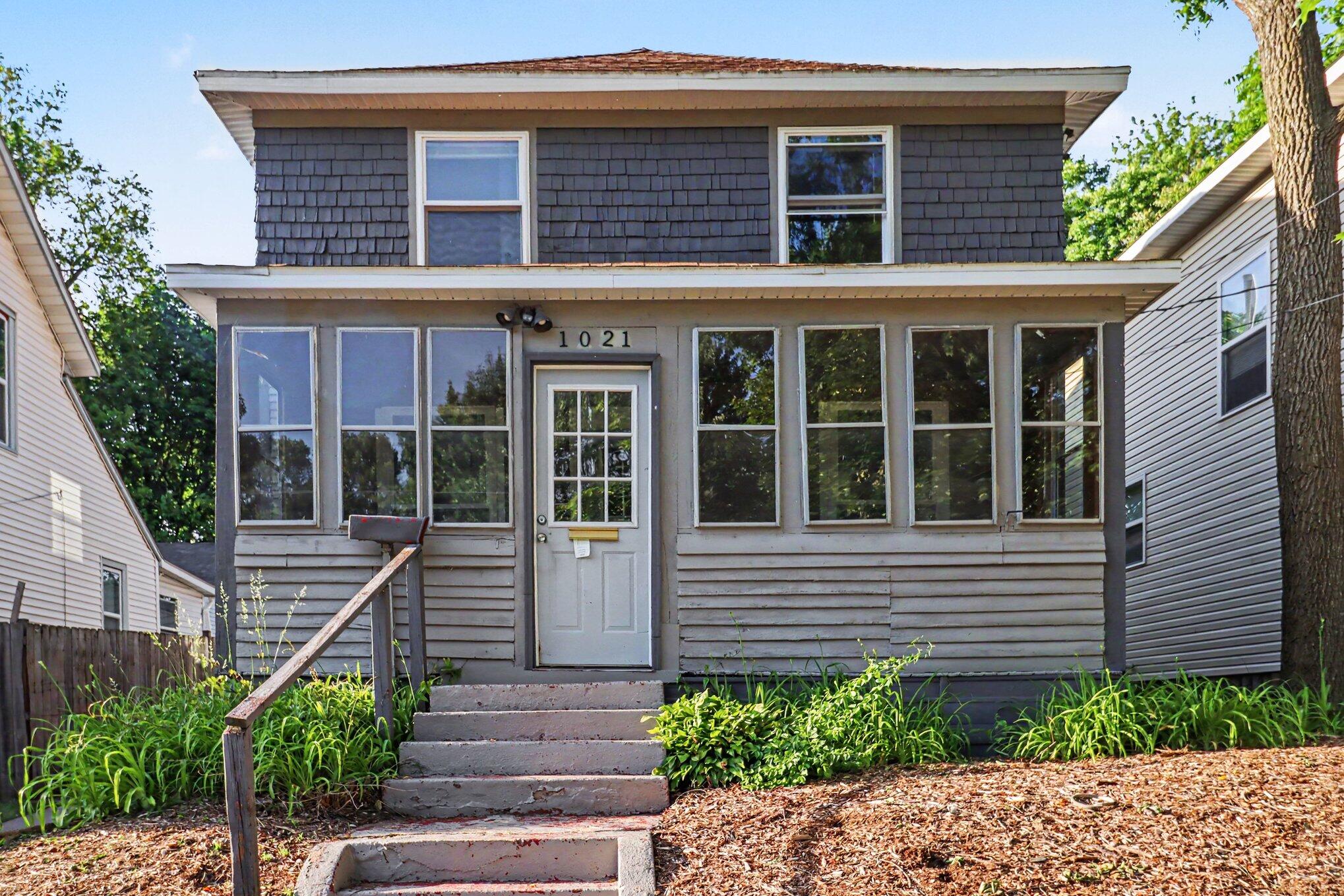 1021 Sherman Street SE Grand Rapids MI 49506