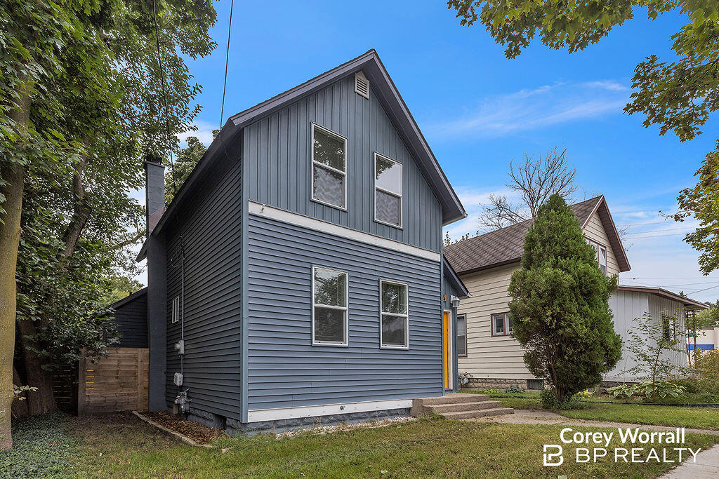 1004 Garfield Avenue NW Grand Rapids MI 49504