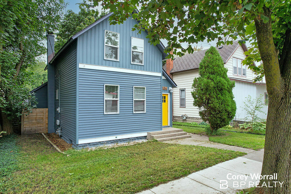 1004 Garfield Avenue NW Grand Rapids MI 49504