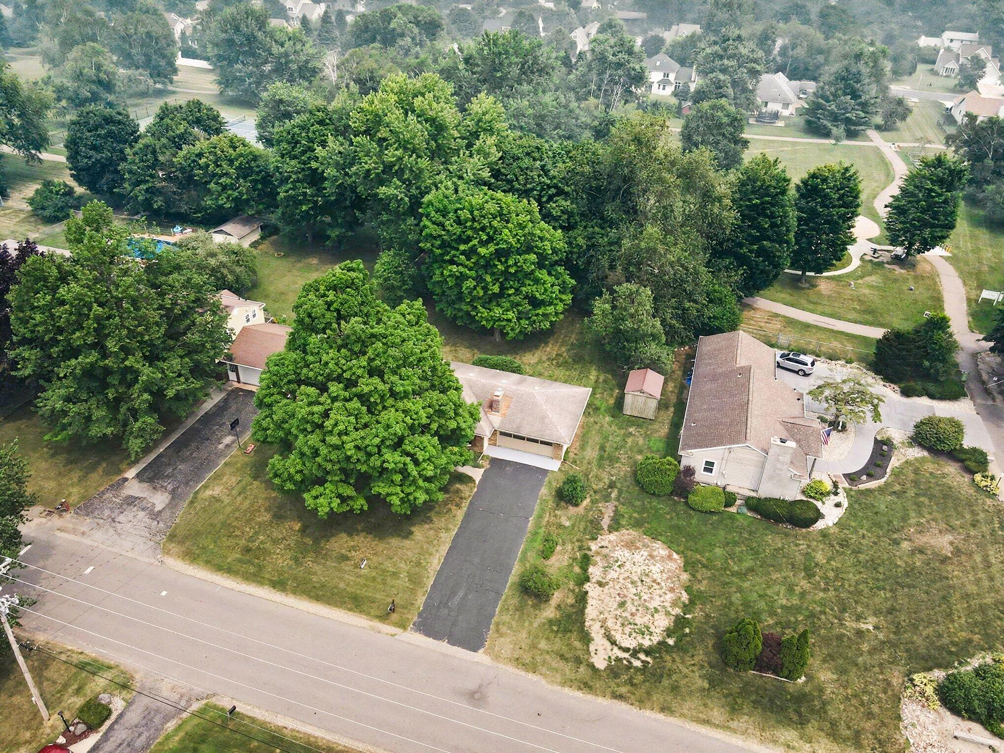 930 Piccadilly Road Kalamazoo MI 49006