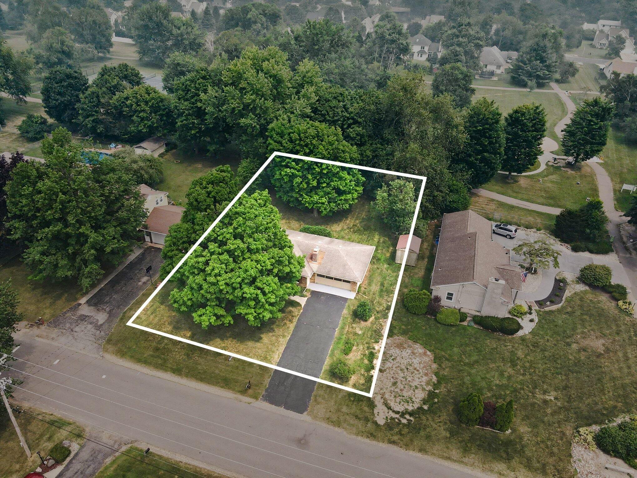 930 Piccadilly Road Kalamazoo MI 49006