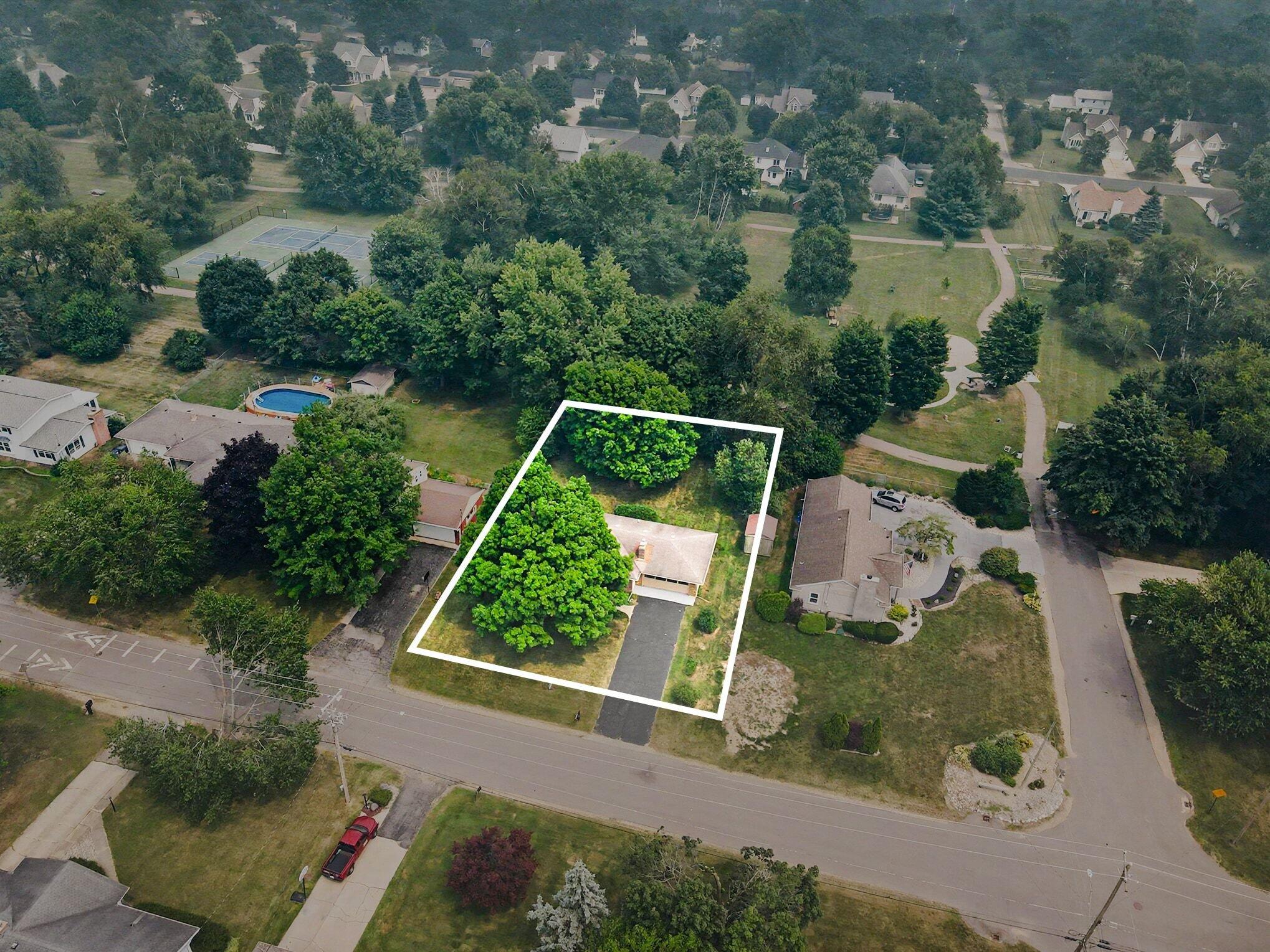 930 Piccadilly Road Kalamazoo MI 49006
